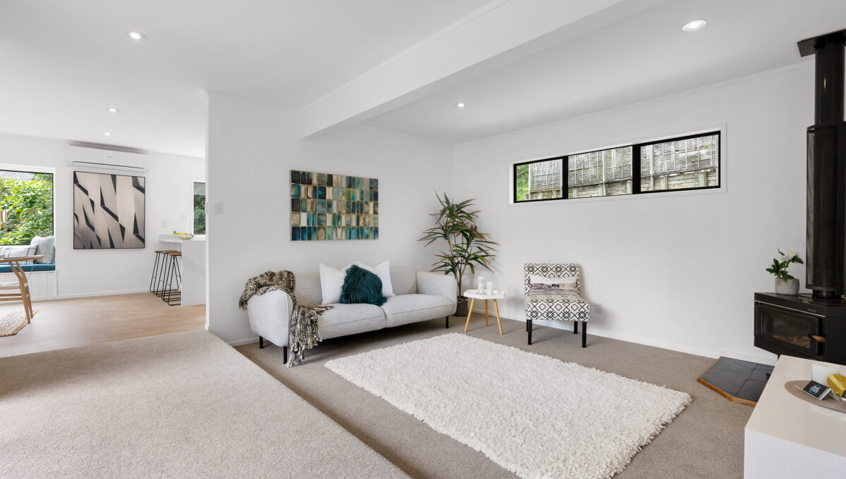 Family Room (2)